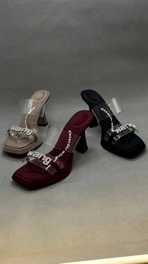 صندل پاشنه ونگ تلقی صندل پاشنه ونگ تلقی